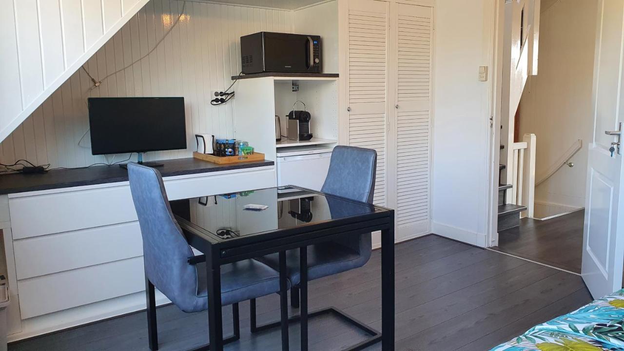 Guesthouse ซานด์โวร์ต ภายนอก รูปภาพ