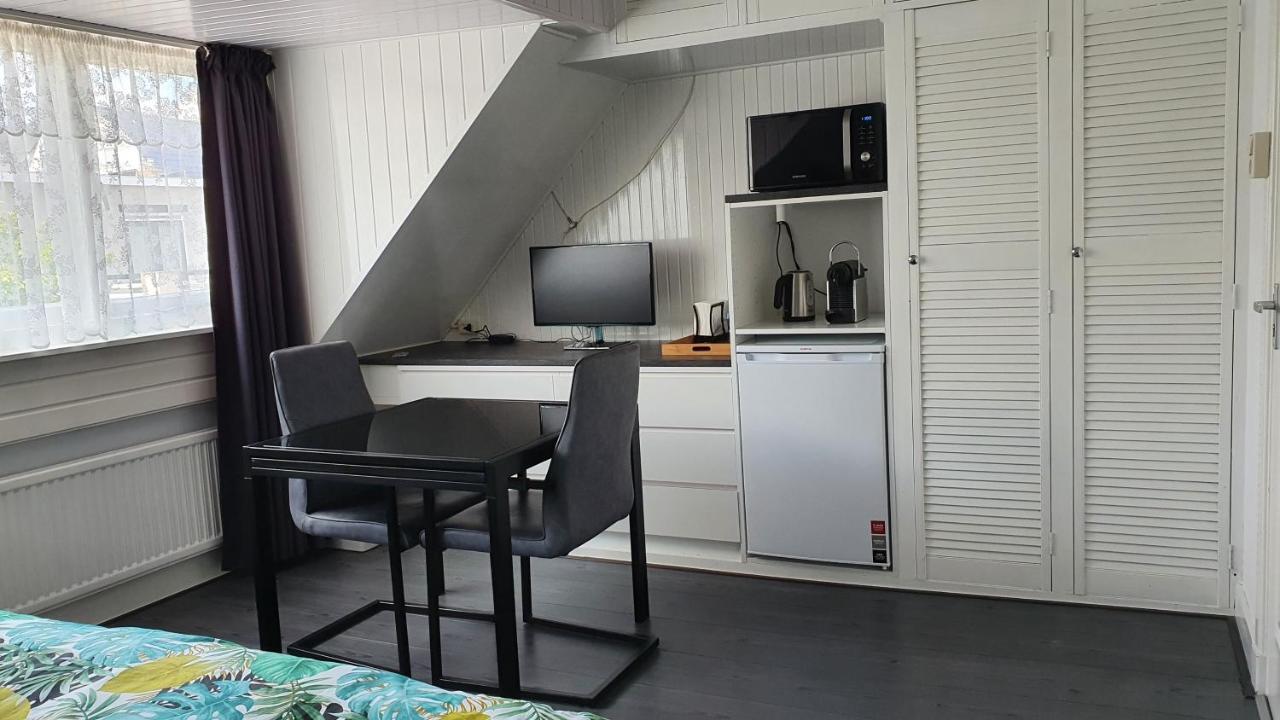 Guesthouse ซานด์โวร์ต ภายนอก รูปภาพ